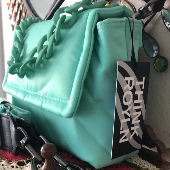 NWT THINK ROYLN Quilted Flapover Crossbody W/3 Straps - Picture 2 of 9